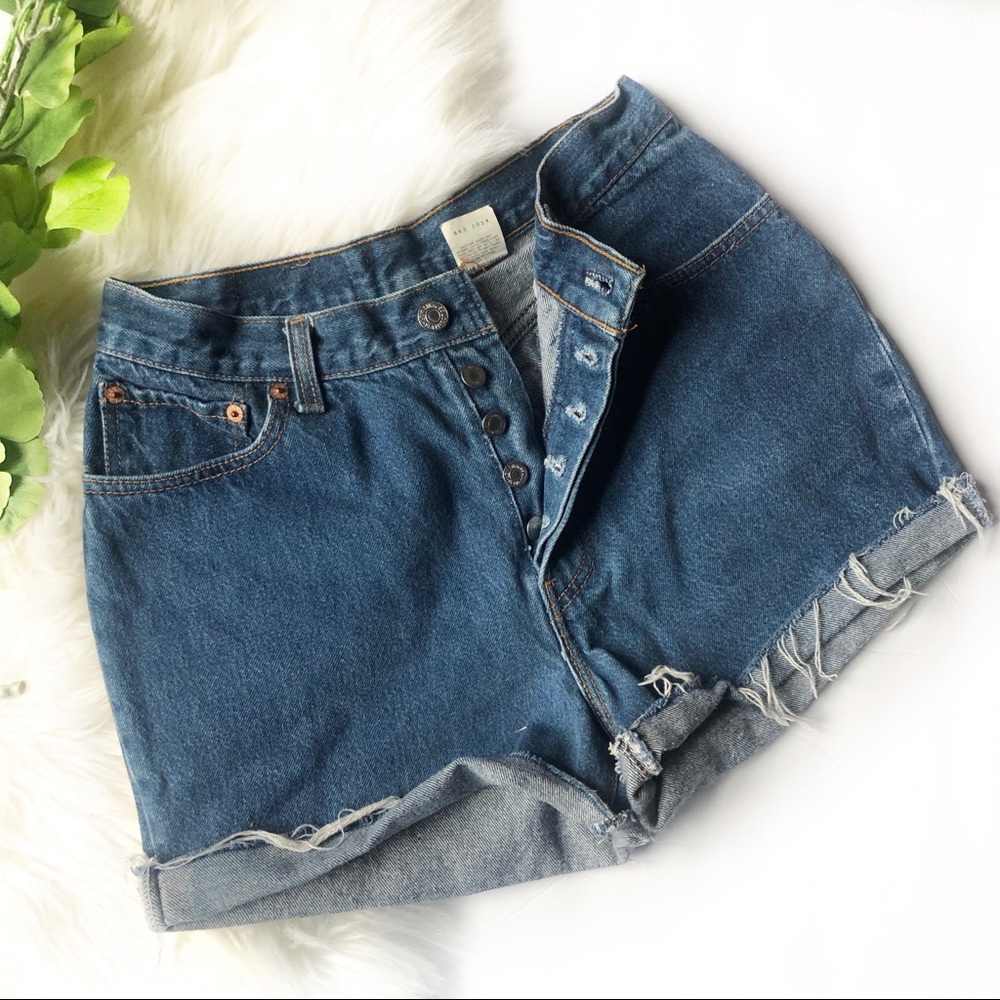 Levi’s High Waisted Cutoff Denim Shorts | 25